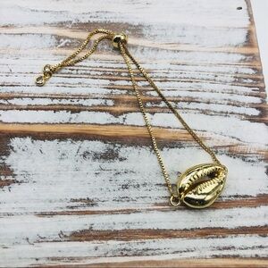 14K Gold Cowrie Shell Adjustable Boho Bracelet